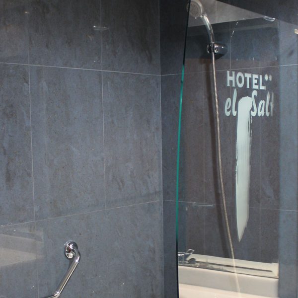 Habitación doble baño hotel el salt